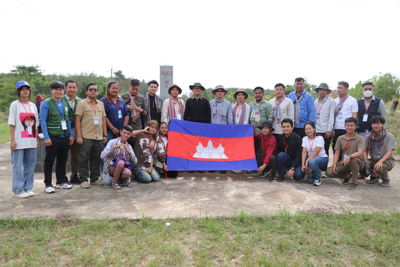 ប្រជាពលរដ្ឋជិត ២០០នាក់បន្ថែមទៀត បានធ្វើជាសាក្សី និងយល់ច្បាស់អំពីអត្ថន័យនៃពាក្យថា «រាជរដ្ឋាភិបាលមិនអនុញ្ញាតឱ្យបាត់បង់ទឹកដីសូម្បីមួយមីល្លីម៉ែត្រ»