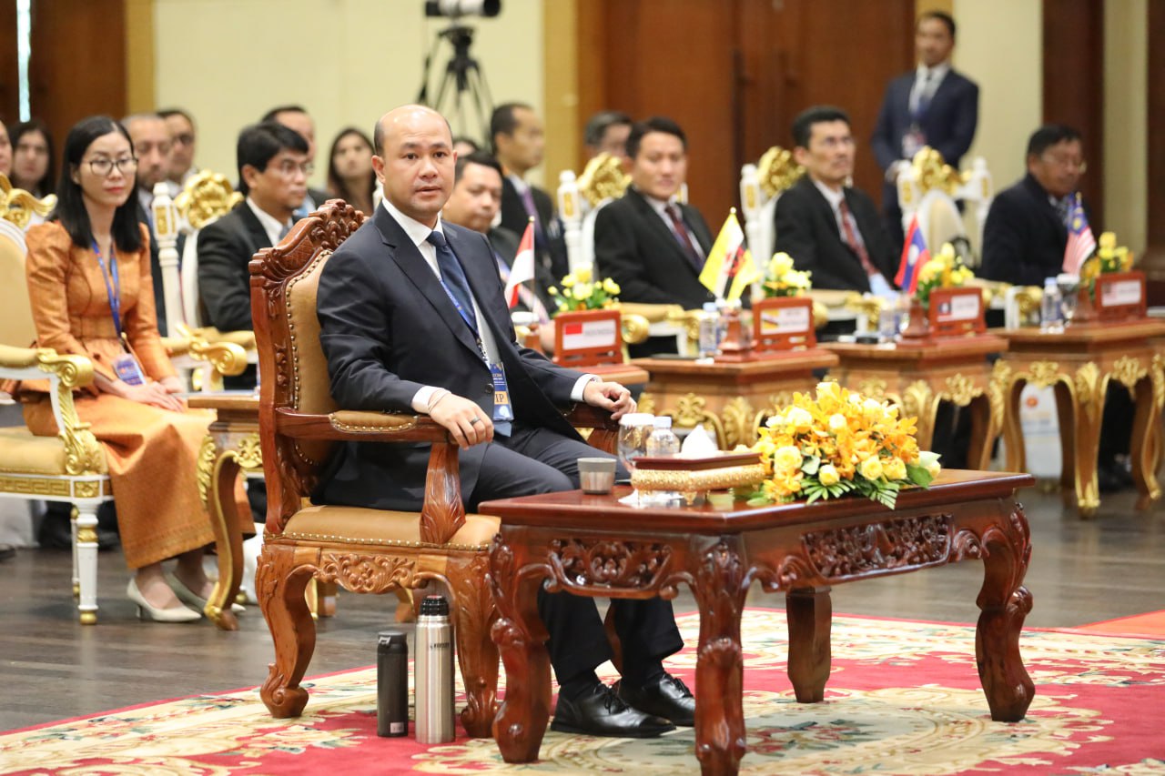 កម្ពុជាបំពេញតួនាទីជាប្រធាន ដឹកនាំកិច្ចប្រជុំកិច្ចសហប្រតិបត្តិការអាស៊ាន ស្ដីពីកិច្ចការមុខងារសាធារណៈ