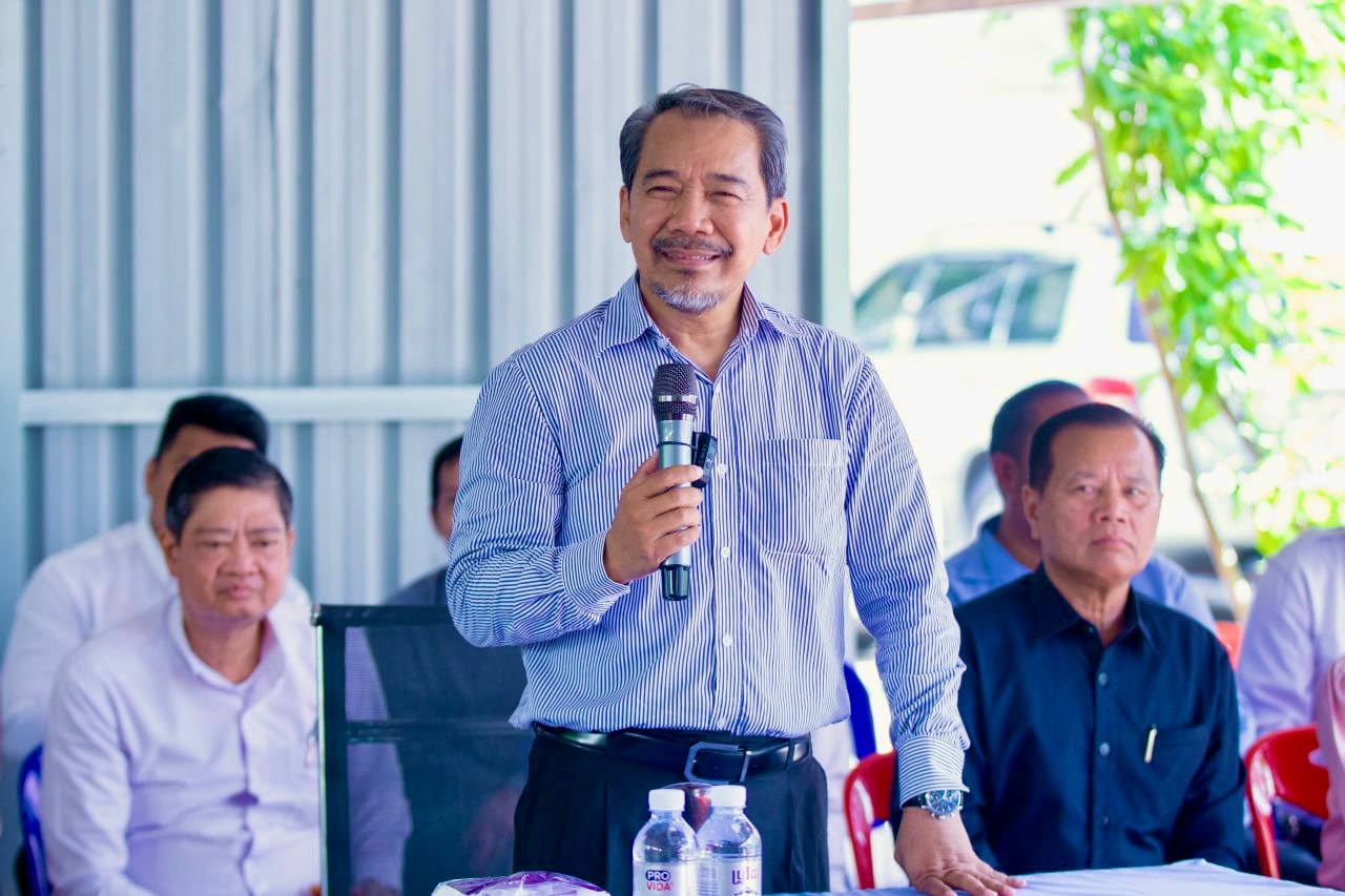 ឯកឧត្តម កែវ រ៉េមី នាំគ្រូពេទ្យស្ម័គ្រចិត្ត ពិនិត្យសុខភាពមាត់ធ្មេញ ជូនកុមារអង្គការ ការអភិវឌ្ឍកុមារកម្ពុជា