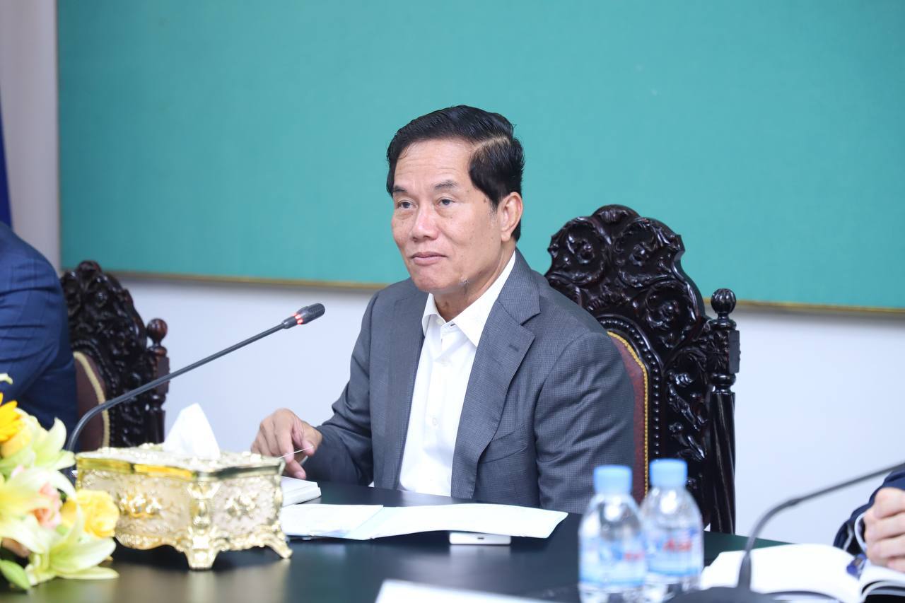 អភិបាលរាជធានីបញ្ជាក់ជុំវិញការត្រៀមសម្ពោធផ្លូវថ្មើរជើងចតុមុខ ក្រោមអធិបតីភាពសម្ដេចធិបតី ហ៊ុន ម៉ាណែត
