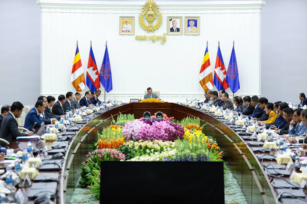 សម្តេចធិបតី ហ៊ុន ម៉ាណែត អញ្ជើញដឹកនាំកិច្ចប្រជុំឧត្ដមក្រុមប្រឹក្សាពិគ្រោះ និងផ្តល់យោបល់ លើកទី៣ នៅវិមានសន្តិភាព