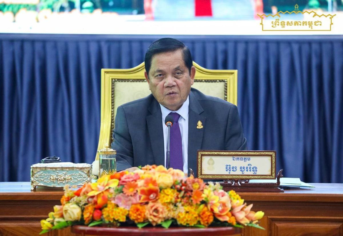 ឯកឧត្តម អ៊ុច បូររិទ្ធ ដឹកនាំកិច្ចប្រជុំគណៈកម្មាធិការអចិន្ត្រៃយ៍ព្រឹទ្ធសភា ដើម្បីពិនិត្យ​សម្រេច​លើរបៀបវារៈចំនួន៤
