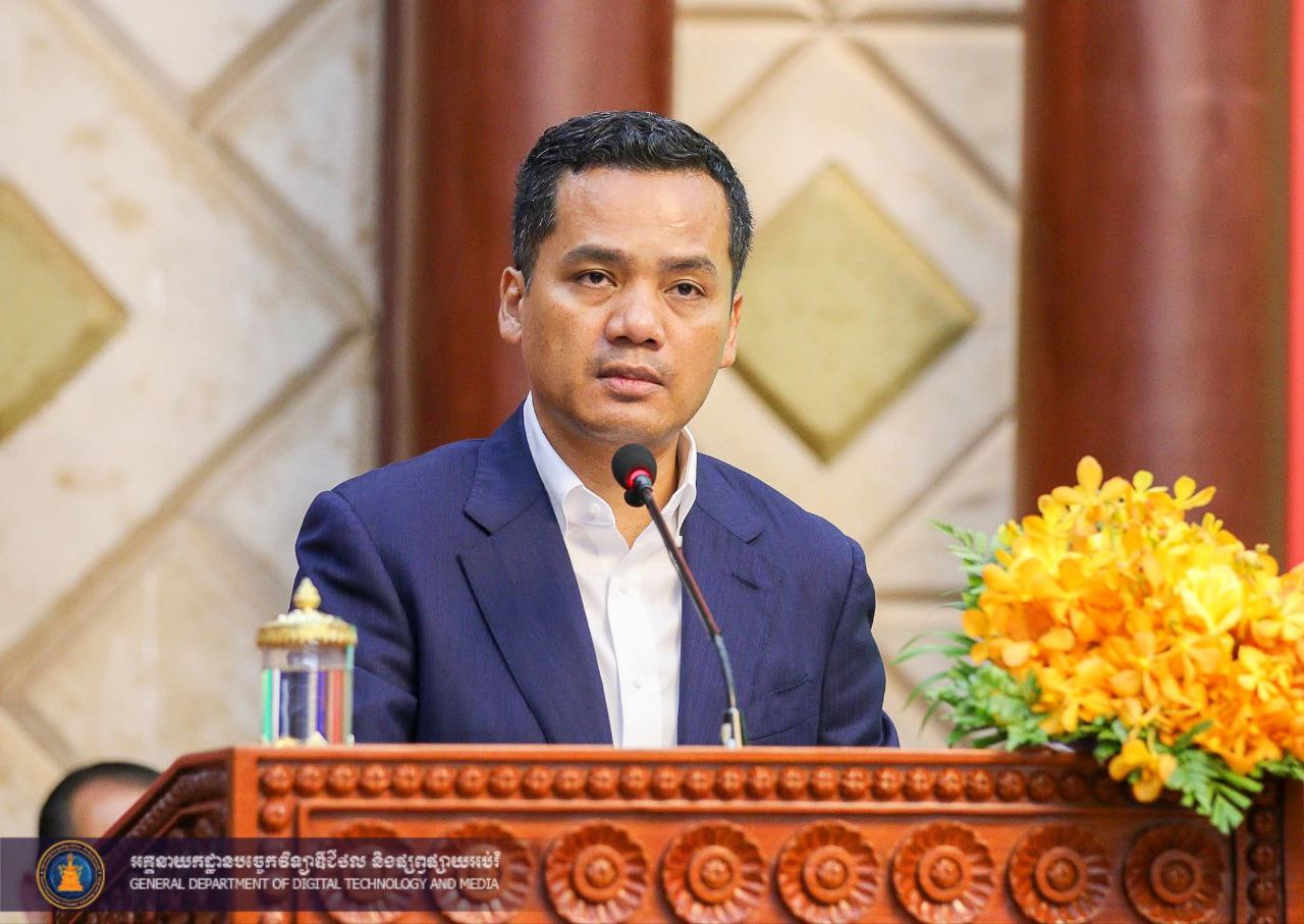 ក្រសួងមហាផ្ទៃ ហាមបង្ហោះដ្រូនដាច់ខាត រយៈពេល ១៥ថ្ងៃបន្តទៀត សម្រាប់ខេត្តដែលនៅជាព្រំដែនកម្ពុជ-ថៃចំនួន៧ និងខេត្តពាក់ព័ន្ធចំនួន ២