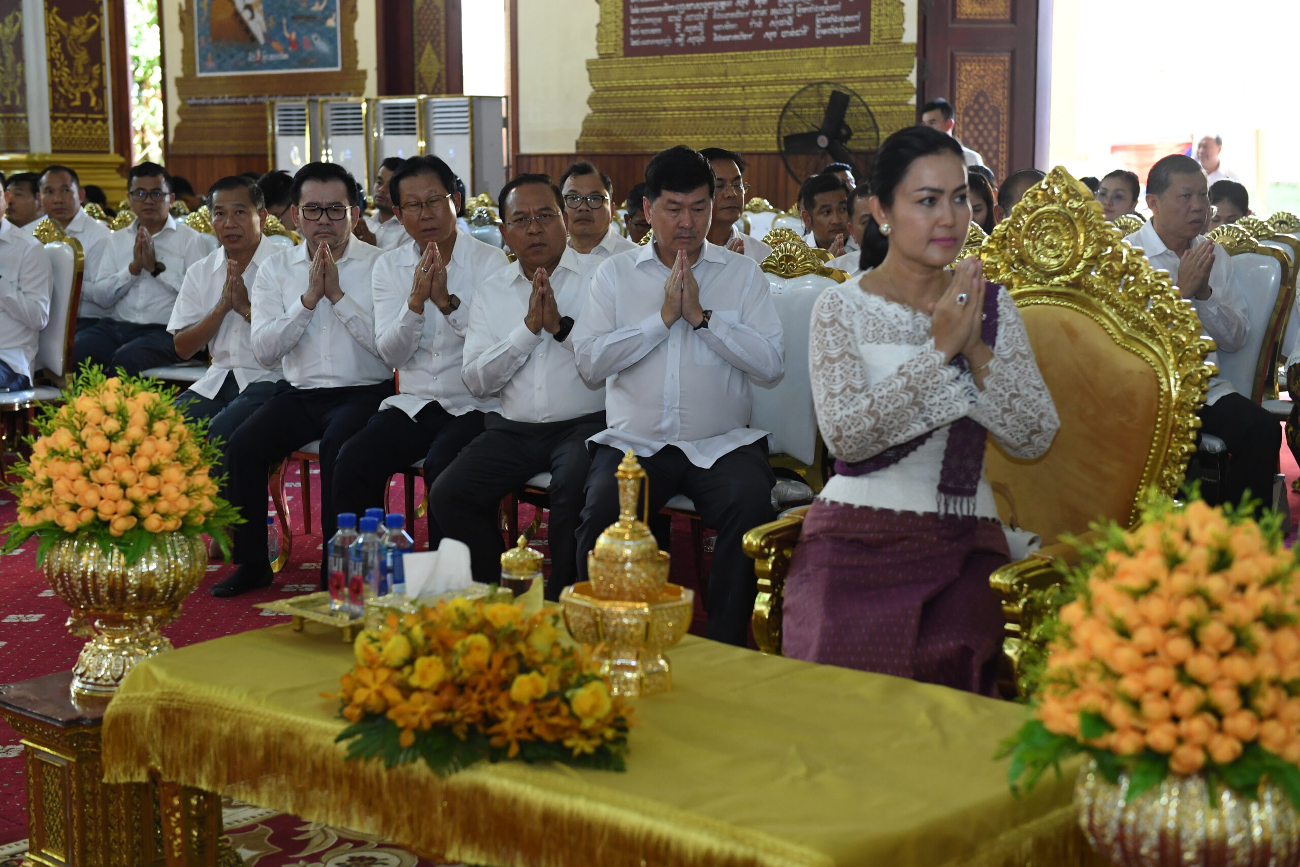 ឯកឧត្តមបណ្ឌិត គុណ ញឹម រដ្ឋមន្ត្រីប្រតិភូអមនាយករដ្ឋមន្ត្រី អញ្ជើញកាន់បិណ្ឌវេនទី៤ នៅវត្តបទុមវត្តីរាជវារាម