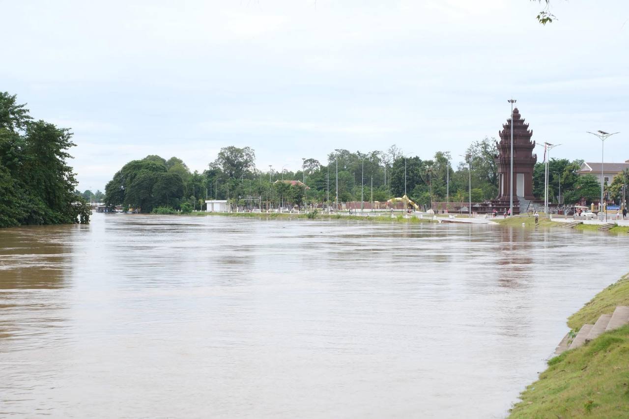 រដ្ឋបាលខេត្តបាត់ដំបងអំពាវនាវឱ្យប្រជាពលរស់នៅតាមបណ្តោយដងស្ទឹងសង្កែ និងតំបន់ងាយរងគ្រោះបង្កើនការ​ប្រុងប្រយ័ត្នខ្ពស់