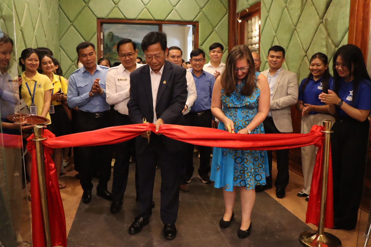 សិស្ស និស្សិតកម្ពុជា មានឱកាសសិក្សាបន្តនៅសហរដ្ឋអាមេរិក តាមរយៈ​ការរៀបចំពិព័រណ៍ការសិក្សា​នៅសហ​រដ្ឋ​អាមេរិកឆ្នាំ ២០២៥