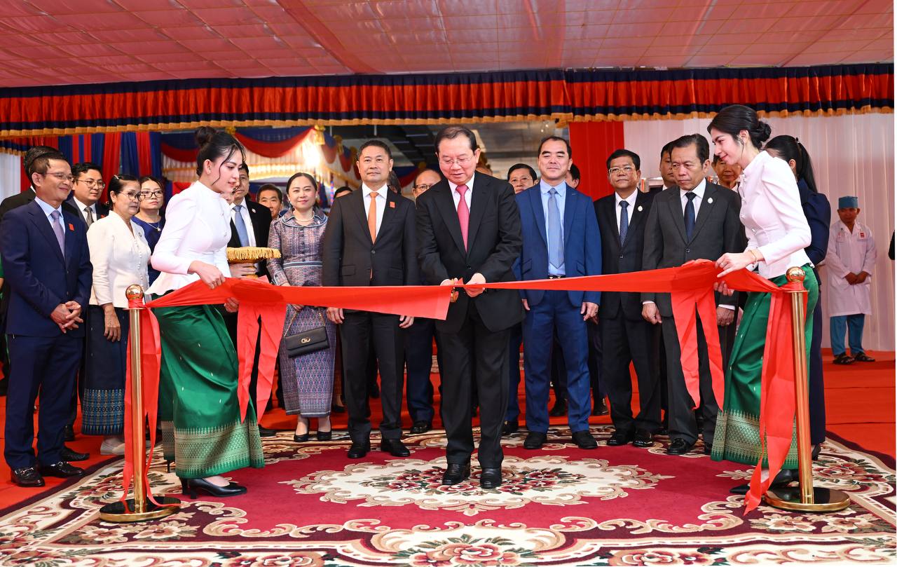 រដ្ឋមន្រ្តីសុខាភិបាល ចាត់ទុក អគារពិគ្រោះជំងឺ (ប.ស.ស.) នៅមន្ទីរពេទ្យកាល់ម៉ែត ជាក្តីសង្ឃឹម សម្រាប់ប្រជាពលរដ្ឋកម្ពុជា ក្នុងការមកទទួលសេវាថែទាំព្យាបាល ប្រកបដោយប្រសិទ្ធភាព គុណភាព និង សុវត្ថិភាព