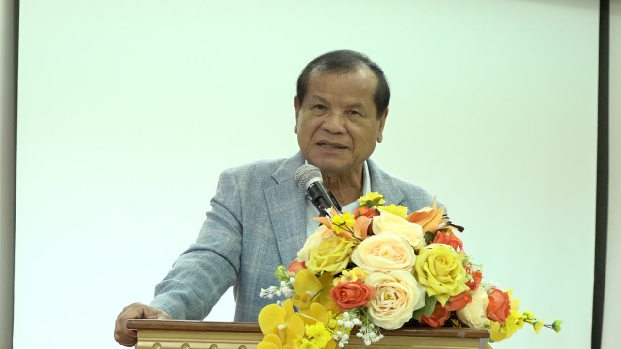ប្រធានNOCបានលើកឡើងថា រដ្ឋបាលកីឡា បានផ្ដល់នូវពុទ្ធិល្អៗ ថ្មីៗ ទាំងរដ្ឋបាលកីឡា បច្ចេកទេសកីឡាវិទ្យាសាស្រ្តកីឡា និងទ្រឹស្ដីកីឡា
