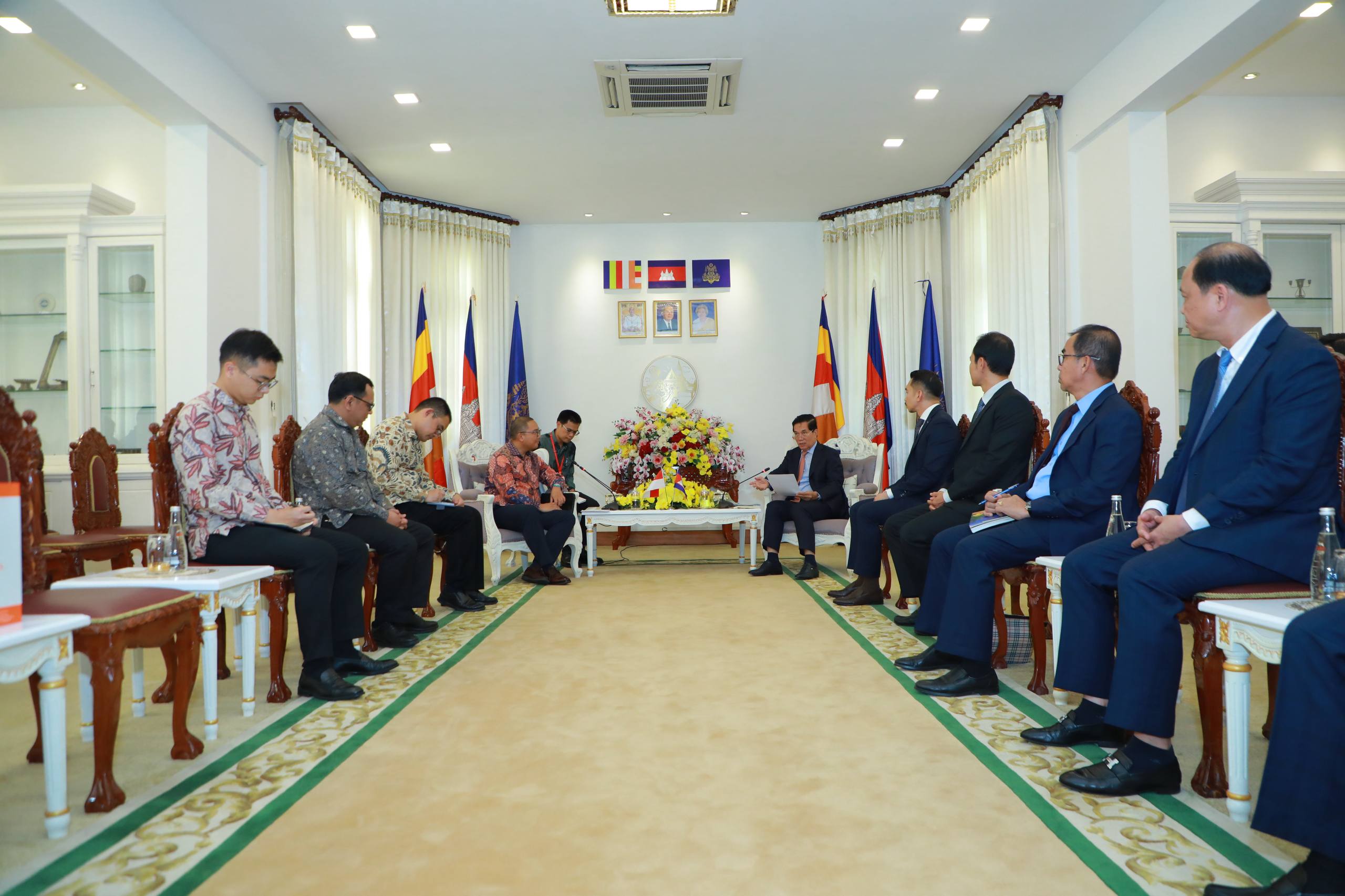 ស្ថានទូតឥណ្ឌូនេស៊ី ស្នើសុំបង្កើតឱ្យមានផ្សាររាត្រីឥណ្ឌូនេស៊ីមួយ នៅលើផ្លូវថ្មើជើងចតុមុខ (Chaktomuk Walk Street)