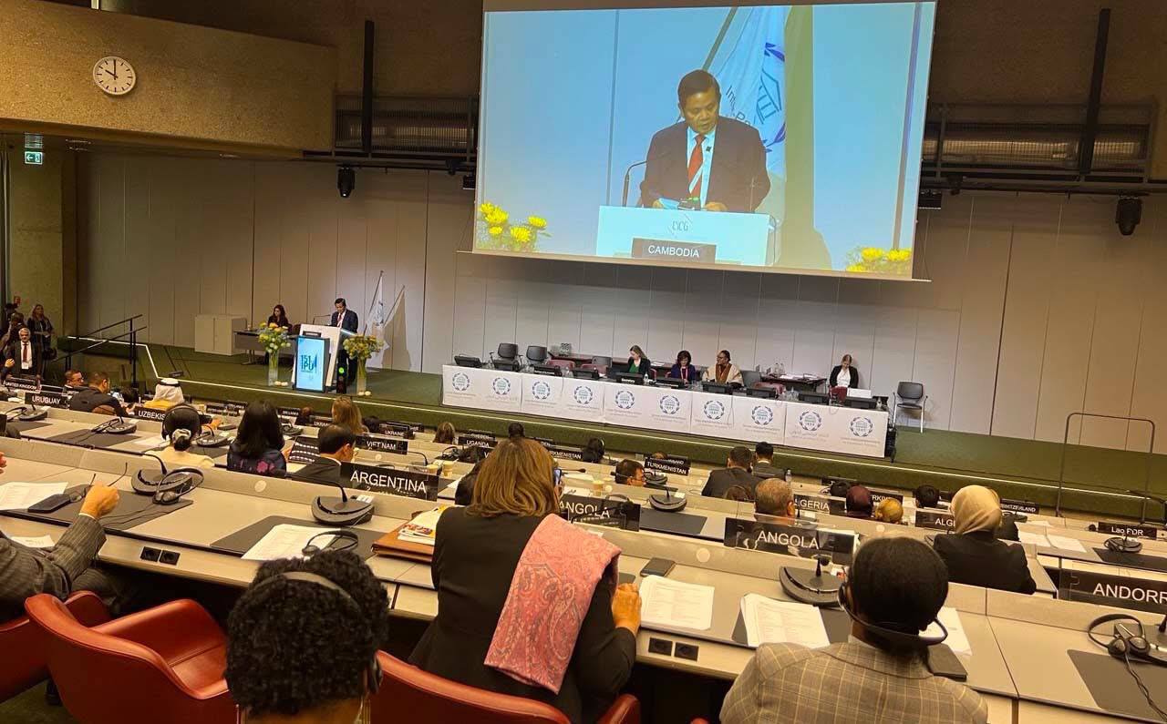 អនុប្រធានទី១ ព្រឹទ្ធសភាកម្ពុជា៖ សន្តិភាពនៅតាមបណ្តោយព្រំដែនកម្ពុជា-ថៃ នៅតែមានភាពផុយស្រួយ ខណៈទាហានកម្ពុជា១៨នាក់ នៅតែបន្តឃុំខ្លួនដោយខុសច្បាប់ ដែលជាការរំលោភលើអនុសញ្ញាទីក្រុងហ្សឺណែវ