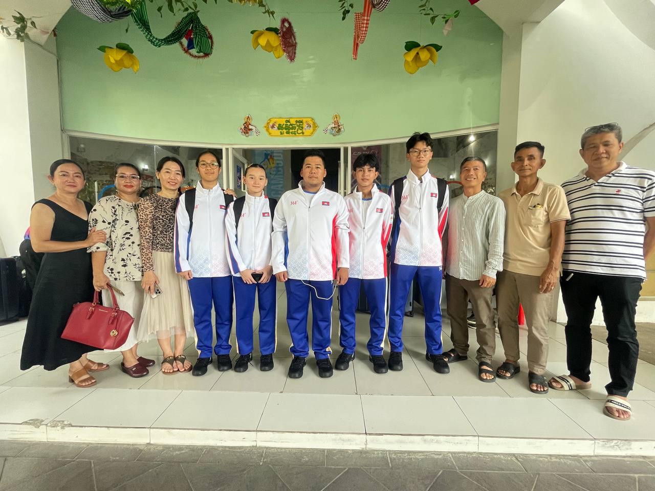 គ្រូបង្វឹកកីឡាវាយសីថ្នាល រំពឹងខ្ពស់ថា កូនក្រុមរបស់ខ្លួនធ្វើបានល្អក្នុងព្រឹត្តិការកីឡាយុវជននៅបារ៉ែន