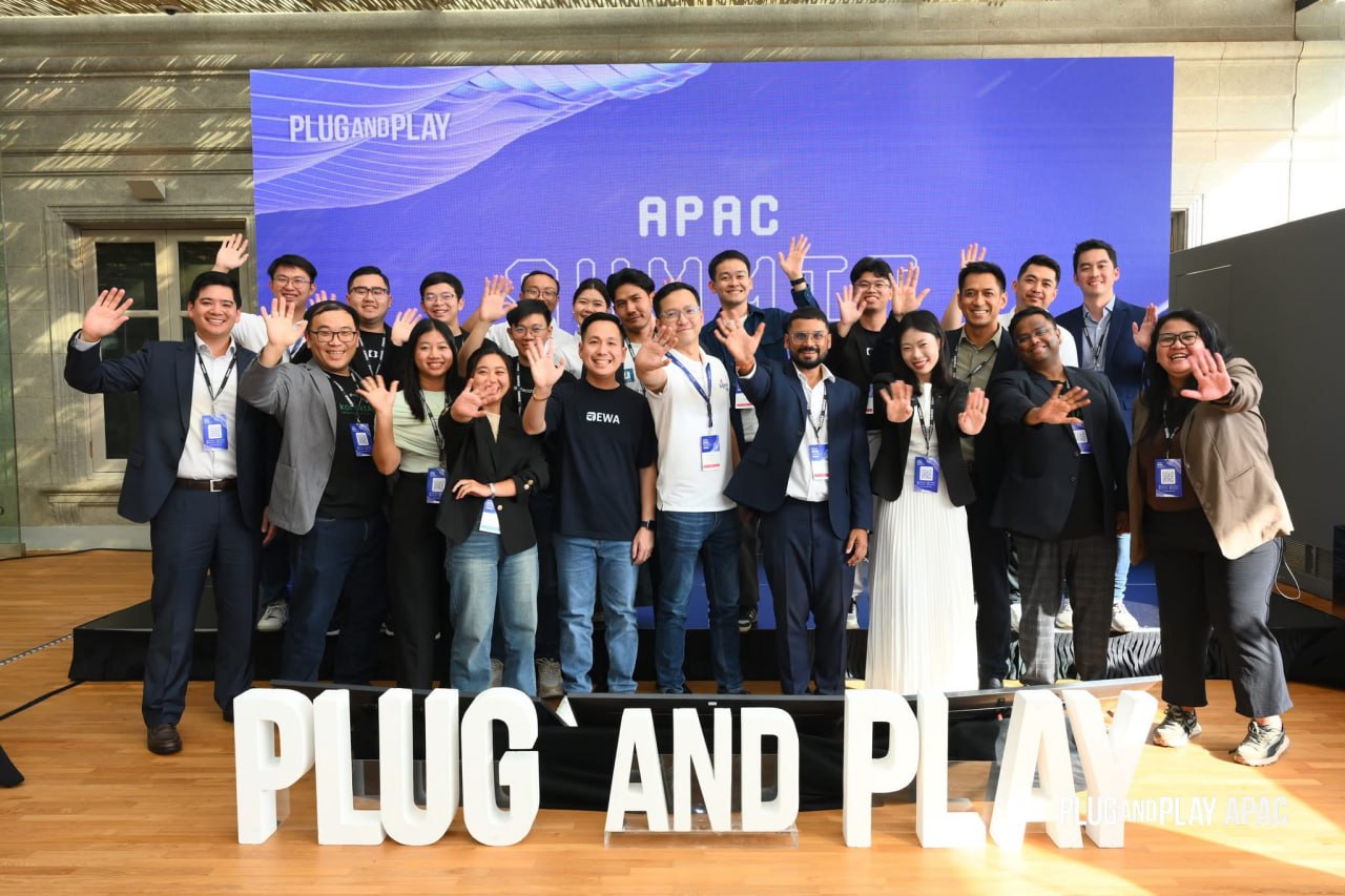 ក្រុមធុរកិច្ចថ្មីឌីជីថលកម្ពុជាចំនួន ៨ ក្រុមទៅចូលរួមកម្មវិធី APAC Summit 2025 ដែលរៀបចំដោយ Plug and Play Asia Pacific នៅប្រទេសសិង្ហបុរី