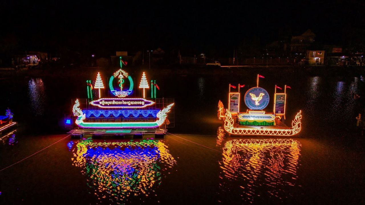 ឆ្នាំនេះខេត្តបន្ទាយមានជ័យមានប្រទីបចំនួន៤១ បណ្ដែតលើដងស្ទឺងក្រុងសិរីសោភ័ណ